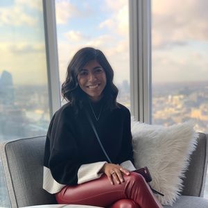 Meet your Posher, Danielle